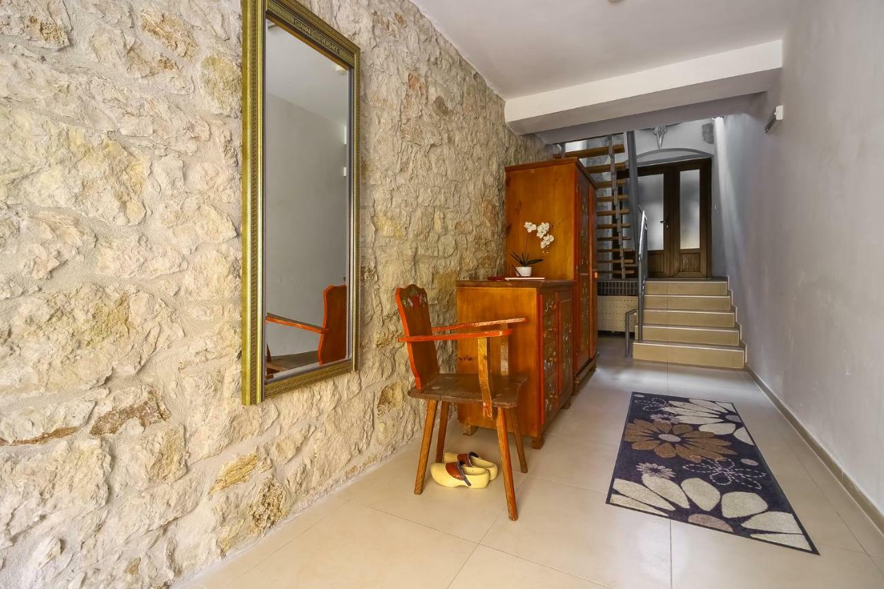 Perlina Apartment Vrsar Exterior photo